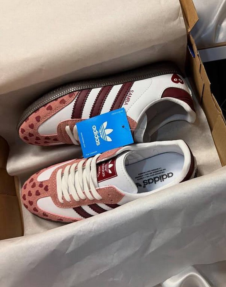 Pembe Desenli Adidas  Spor Ayakkabı - Görsel 3