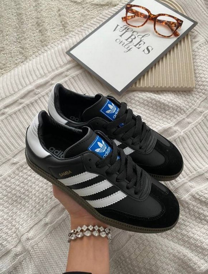 Siyah Beyaz Spor Ayakkabı - Görsel 4