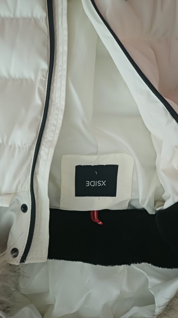 Kürk Detaylı Beyaz Kadın Kışlık Mont - Görsel 4