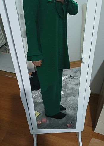 Uzun Kollu Yeşil Kadın Tunik - Görsel 12