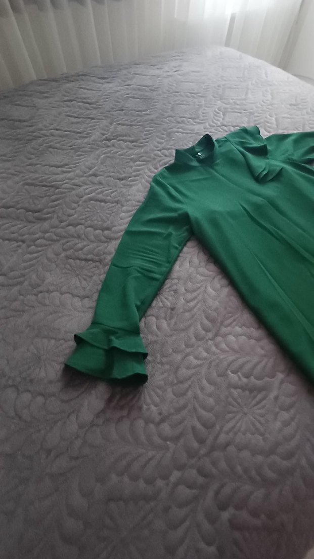 Uzun Kollu Yeşil Kadın Tunik - Görsel 4