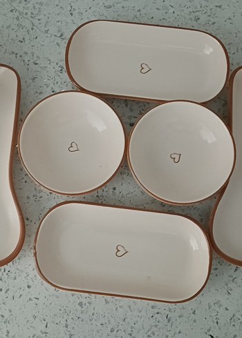 Beyaz Kalp Desenli Seramik Yemek Takımı - Görsel 4