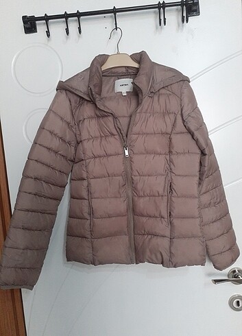 Koton Bej rengi içi pamuklu şişme mont 