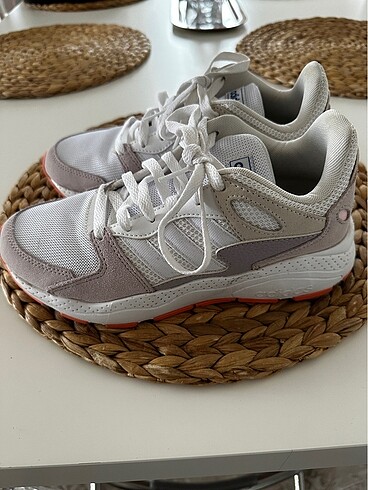 Adidas Cloudform spor ayakkabı