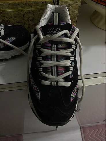 37,5 Beden siyah Renk Skechers dlites me time serisi