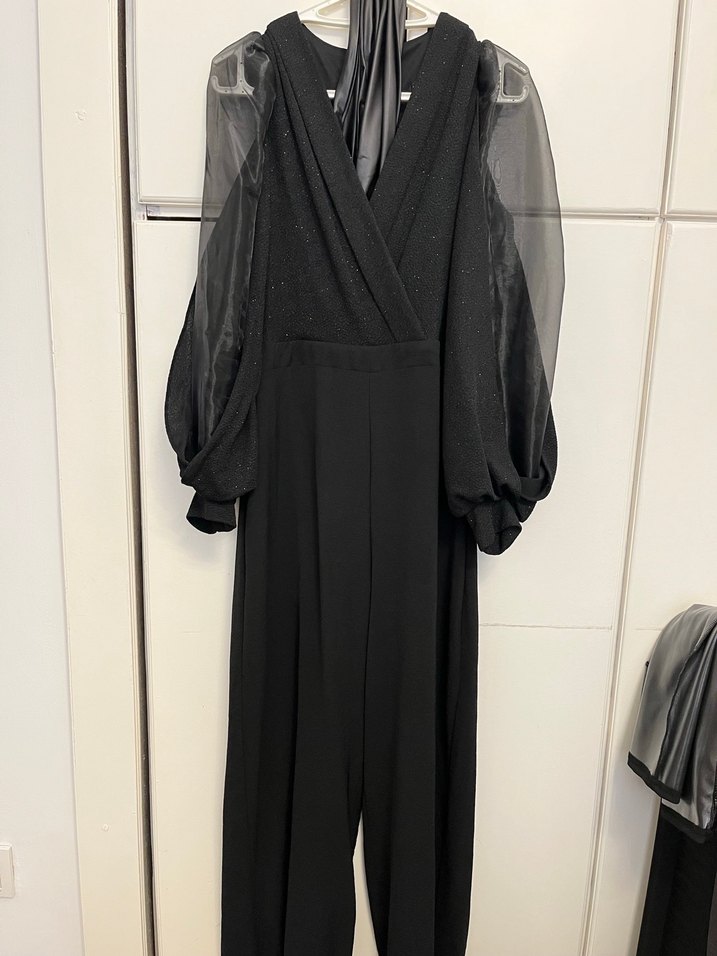 Siyah Uzun Kollu Drapeli Kadın Tulum - Görsel 3