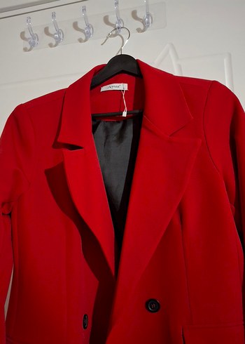 Düğmeli Kırmızı Kadın Midi Blazer - Görsel 3