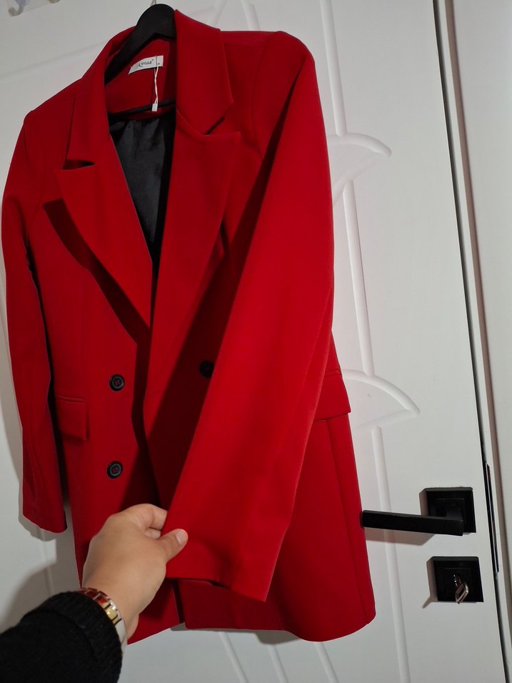 Düğmeli Kırmızı Kadın Midi Blazer - Görsel 2