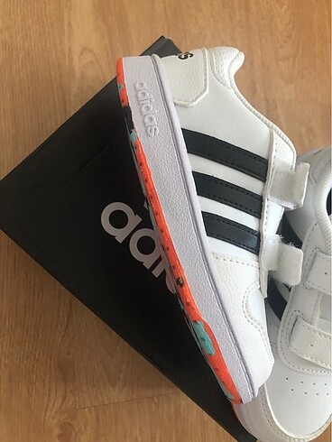 Orjinal adidas spor ayakkabı