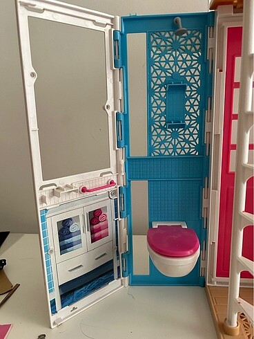  Beden Renk Barbie evi