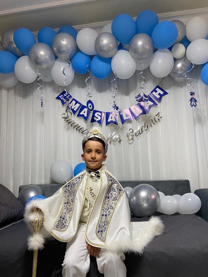 Sünnet Kıyafeti kraliktir - Görsel 2