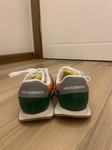 32 Beden New Balance 237