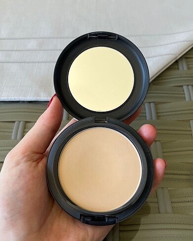 MAC MAC STUDIO FIX POWDER PLUS