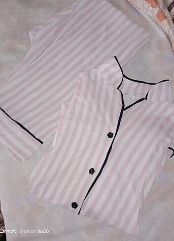 Casilli . Pijama takımı 