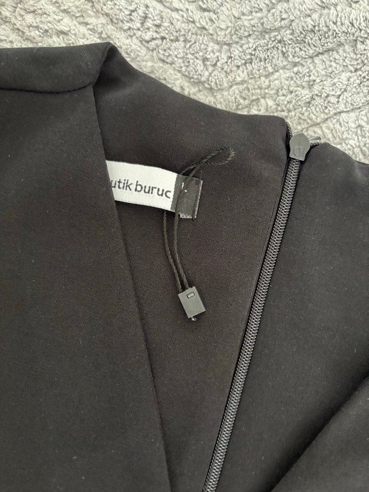 Siyah V Yakalı Hemşirelik Sabahlığı - Görsel 3