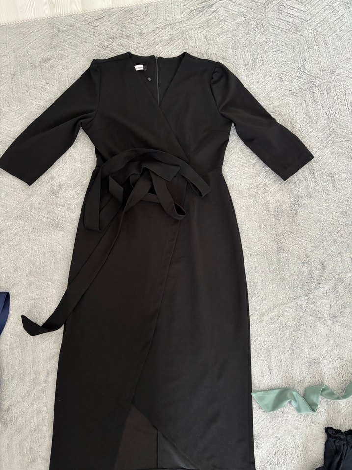 Siyah V Yakalı Hemşirelik Sabahlığı - Görsel 2