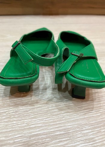Yeşil Tokalı Stiletto Kadın Ayakkabı - Görsel 3