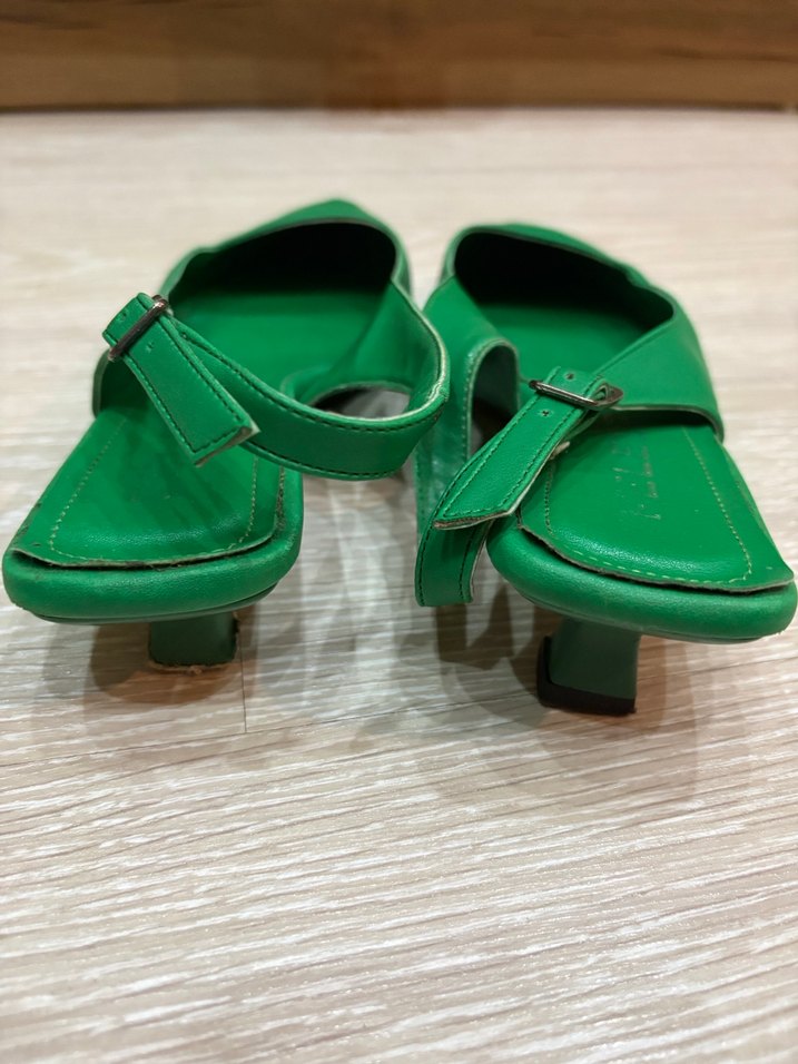 Yeşil Tokalı Stiletto Kadın Ayakkabı - Görsel 3