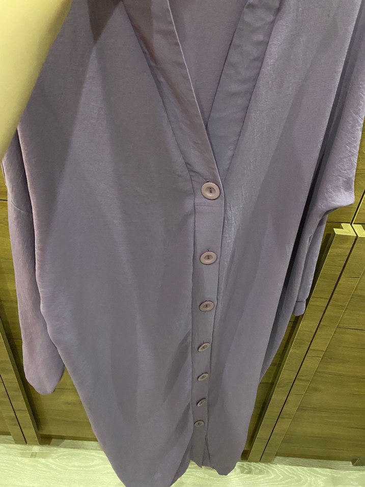 Lila uzun düğmeli yazlık hırka tunik 36-42 beden aralığındadır - Görsel 3