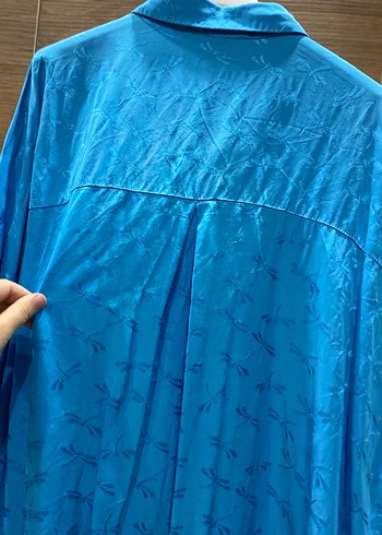 Saten Mavi Uzun Kollu Düğmeli Gömlek - Görsel 3