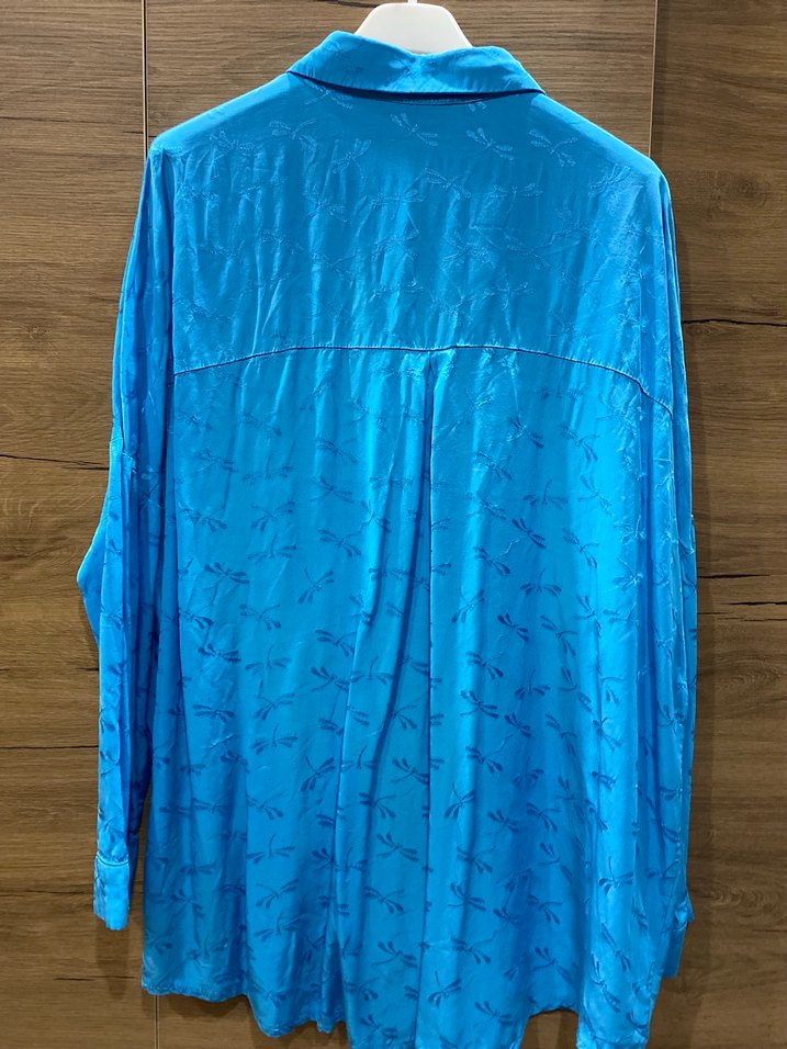 Saten Mavi Uzun Kollu Düğmeli Gömlek - Görsel 2