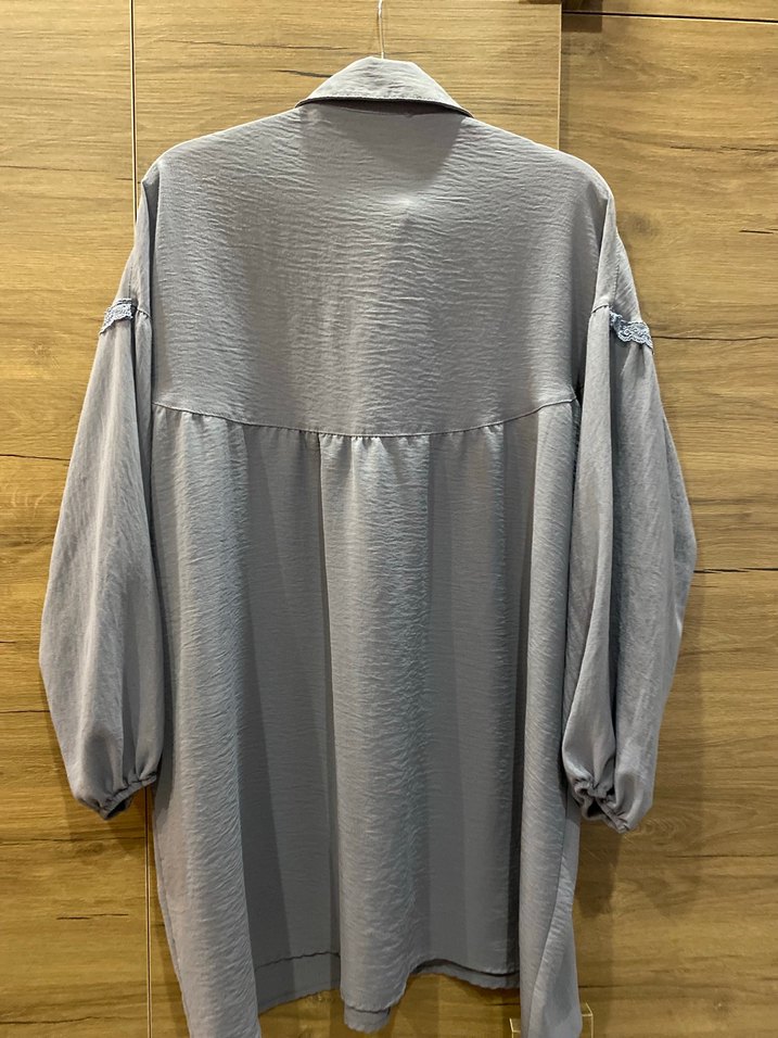 Gri Bol Kesim Uzun Bluzlu Takım 36-42 beden aralığındadır - Görsel 3