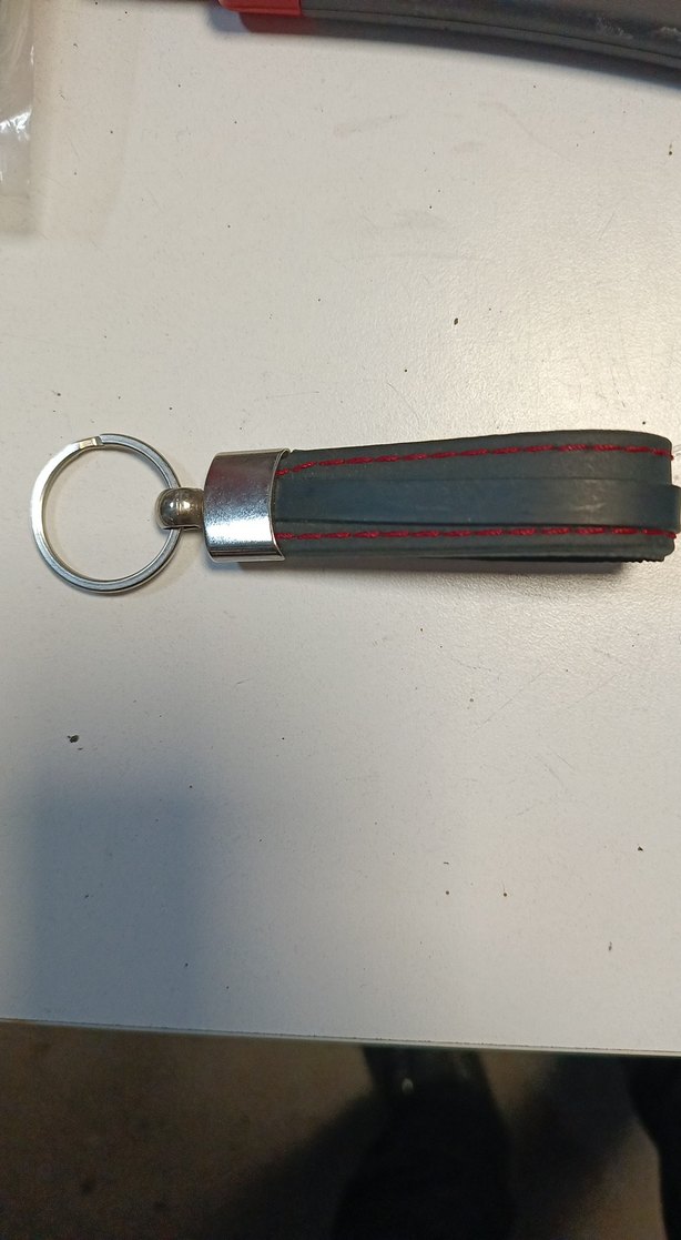 Renkli Rock Punk Erkek Anahtarlık - Görsel 2