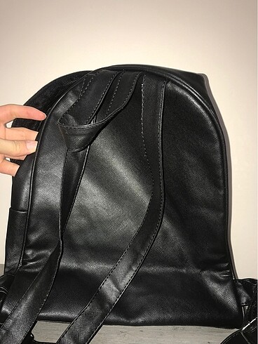  Beden Siyah çanta
