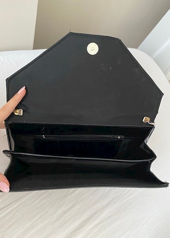 Diğer Kadın Siyah Parlak Deri Yılan Desenli Clutch Çanta