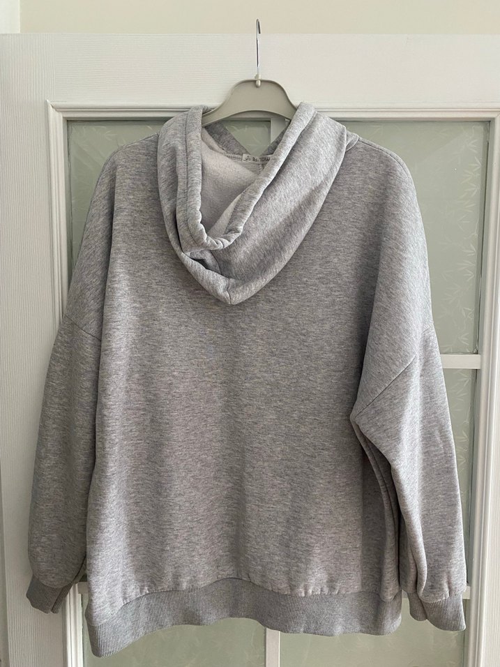 Gri Kapüşonlu Kadın Sweatshirt - Görsel 2