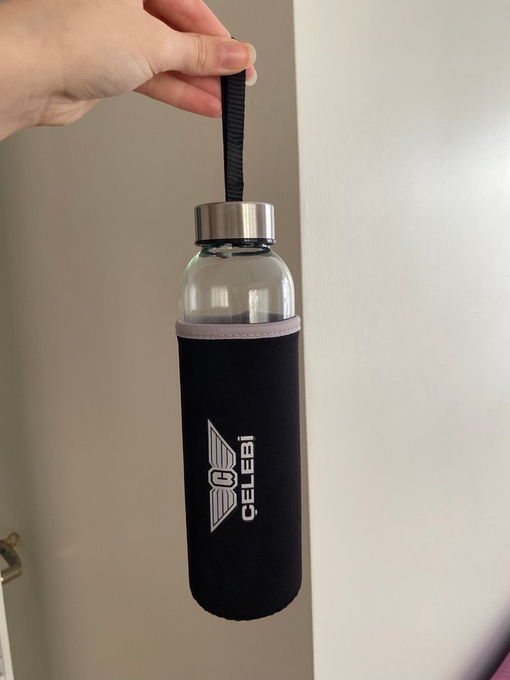 Siyah Kılıflı Cam Su Şişesi - Görsel 3