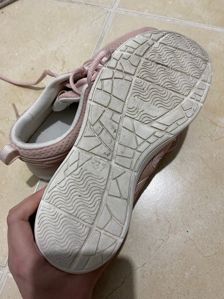 Pembe Bağcıklı Kadın Spor Ayakkabı - Görsel 3