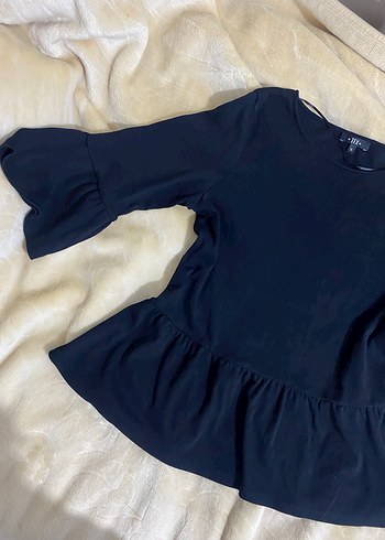 Uzun Kollu Siyah Fırfırlı Kadın Bluz - Görsel 2