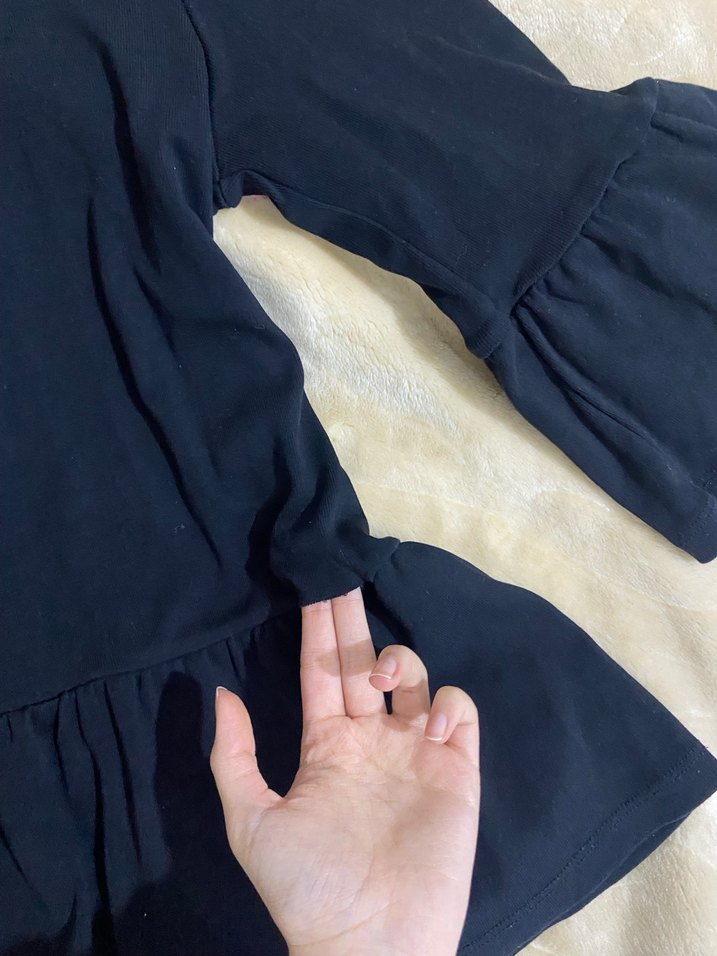 Uzun Kollu Siyah Fırfırlı Kadın Bluz - Görsel 4