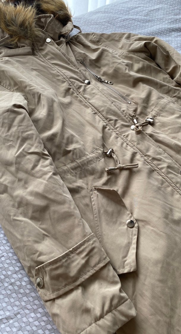 Bej Midi Kadın Kaban Kürklü Kapüşonlu - Görsel 2