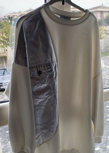 Gri Deri Detaylı Salaş Sweatshirt - Görsel 2