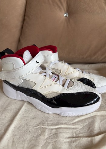 Beyaz Siyah Tokalı Basketbol Ayakkabısı - Görsel 2