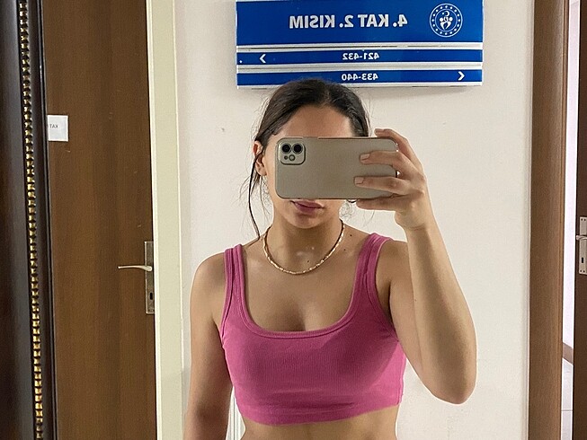 Zara crop