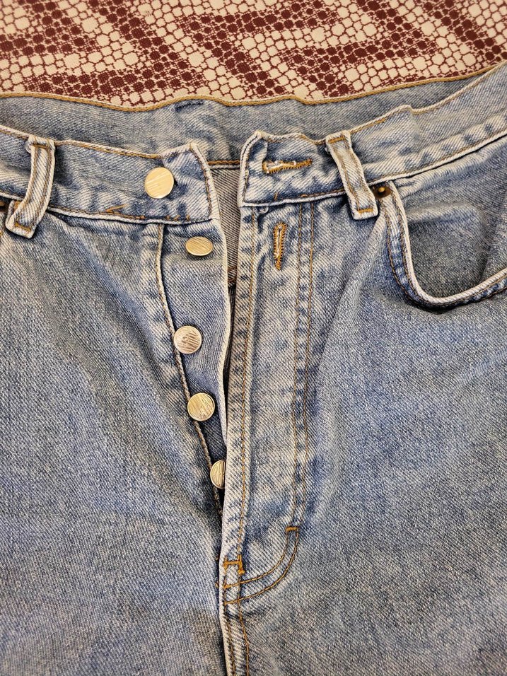 Düğmeli Mini Kadın Kot Şort - Görsel 2