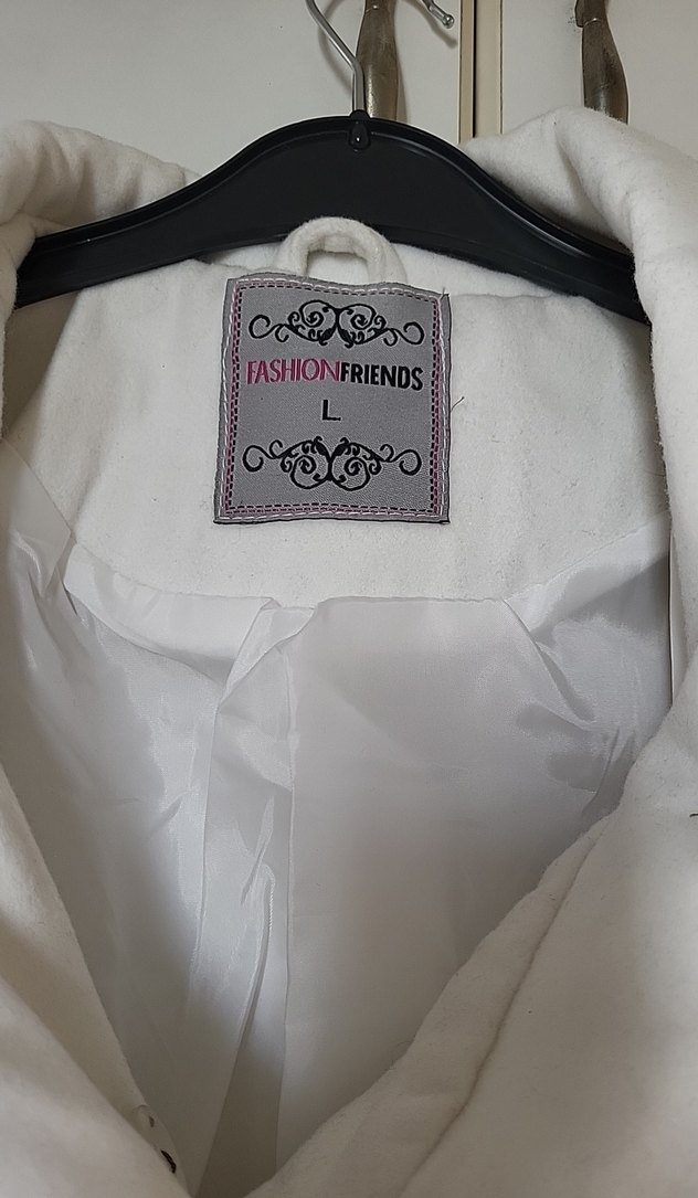 Düğmeli Beyaz Kadın Ceket - Görsel 2