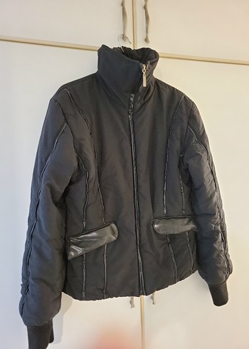 Siyah Fermuarlı Kısa Yaka Kadın Ceket - Görsel 2