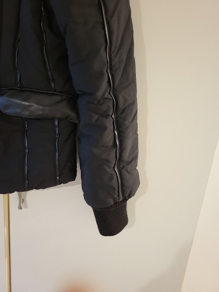 Siyah Fermuarlı Kısa Yaka Kadın Ceket - Görsel 3