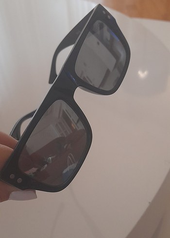 Siyah güneş gözlüğü - Görsel 2