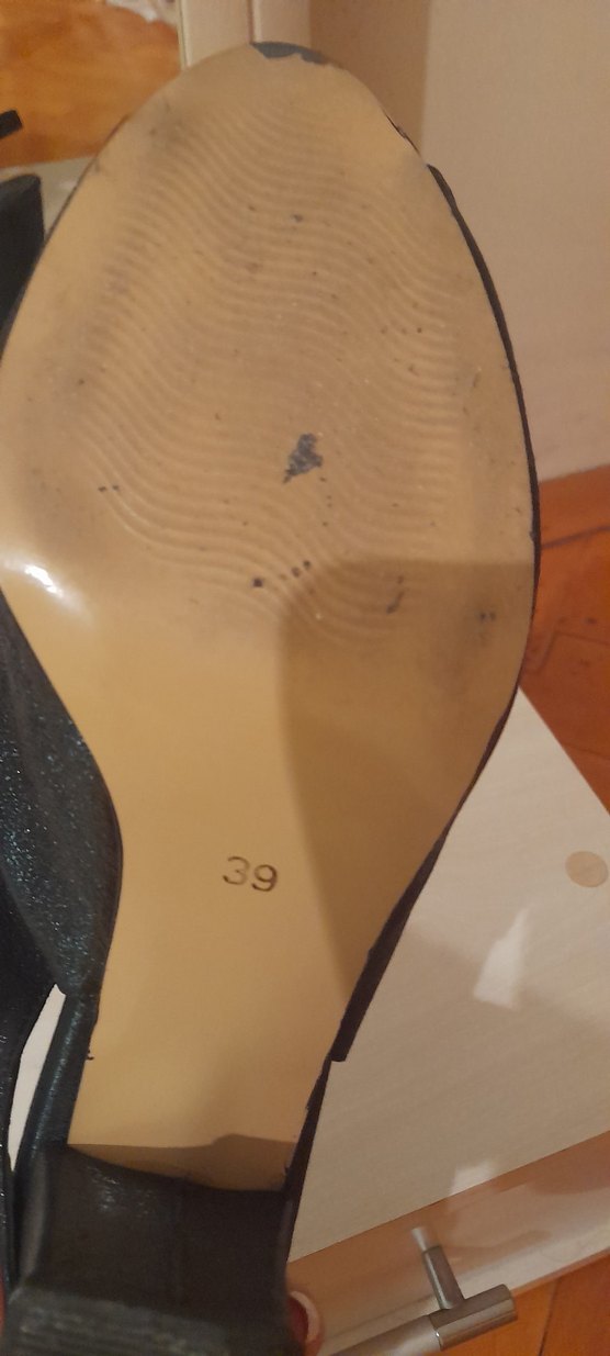 Klasik Siyah Topuklu Kadın Ayakkabı - Görsel 4