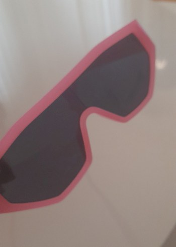 pembe güneş gözlüğü - Görsel 3