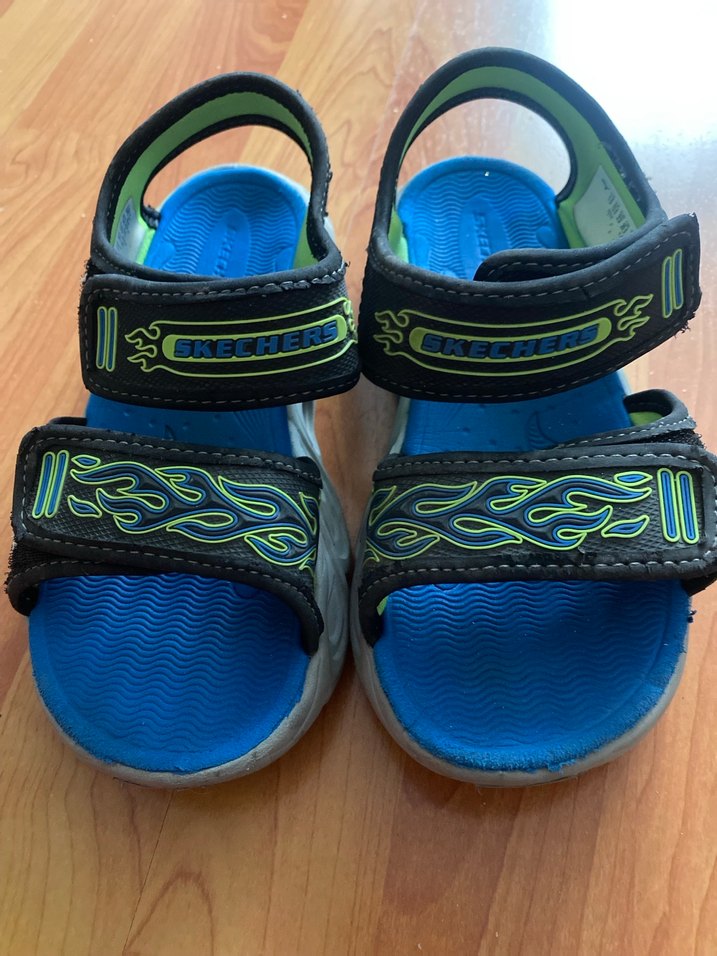 Skechers  yeni ışıkları yanıyor bi problemi yok - Görsel 2