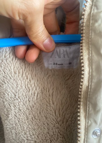 Erkek veya kız Çocuk Bej Tüylü Yaka Mont - Görsel 4