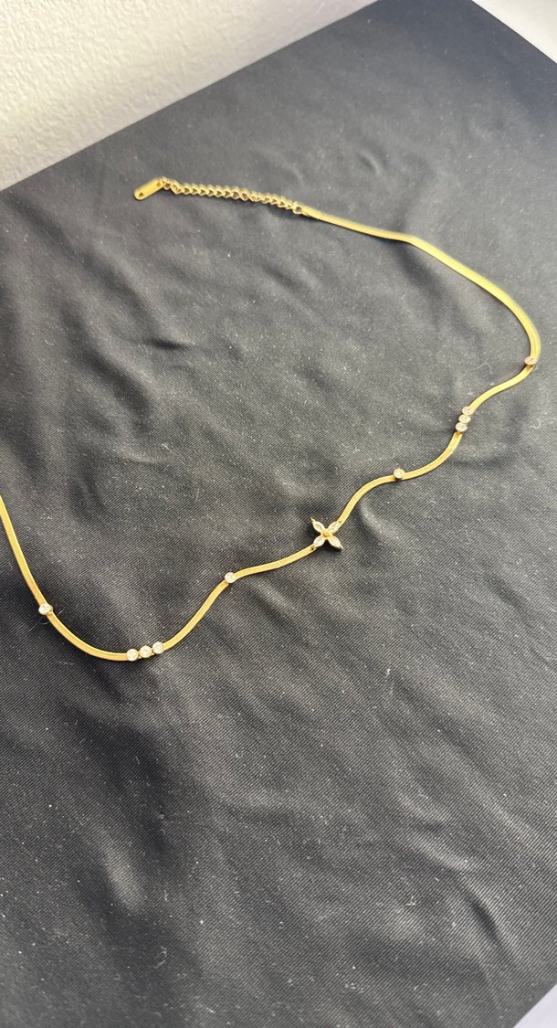 Zincir Detaylı Uzun Altın Kadın Kolye - Görsel 2