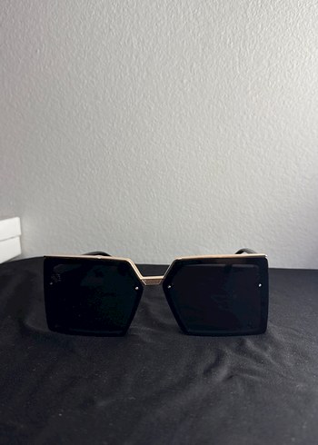 Klasik Siyah Tokalı Kadın Gözlüğü - Görsel 2