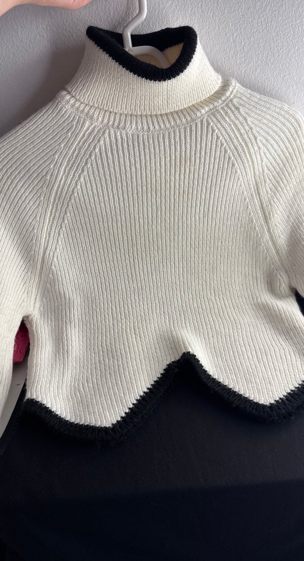 Beyaz Boğazlı Örgü Kadın Kazak - Görsel 3